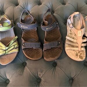 3 pairs of athletic sandals